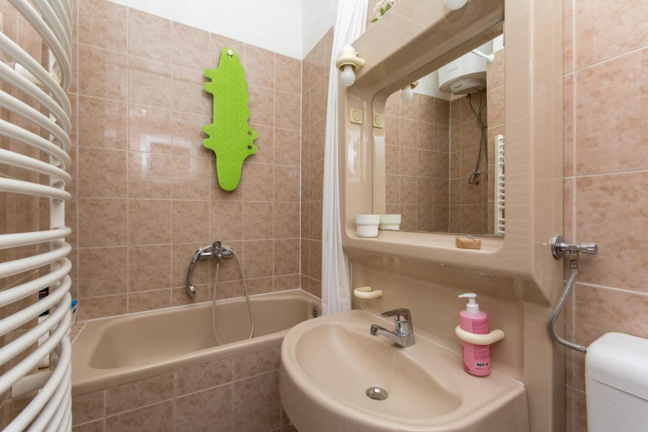 Апартаменти Bura Studio Apartman Дубровник Екстер'єр фото